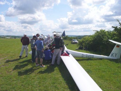01-segelflugzeug-beim-gemeinsamen-fluglager-in.jpg
