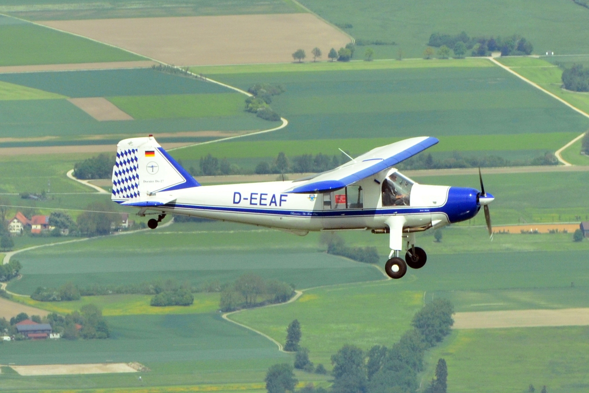 01-antares-dh-2-am-30-meter-langen-schleppseil.jpg