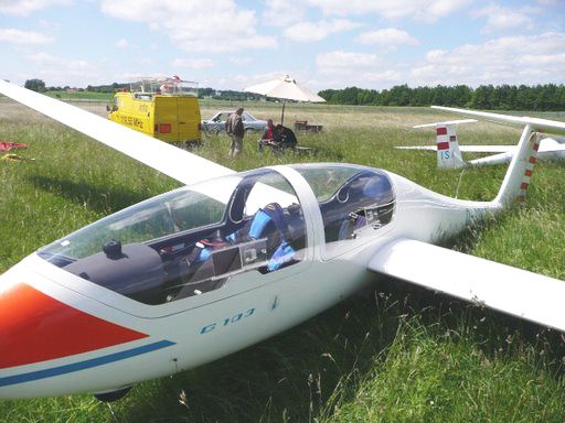 d3780_grob_twin_ii_segelflugzeug_g103.jpg