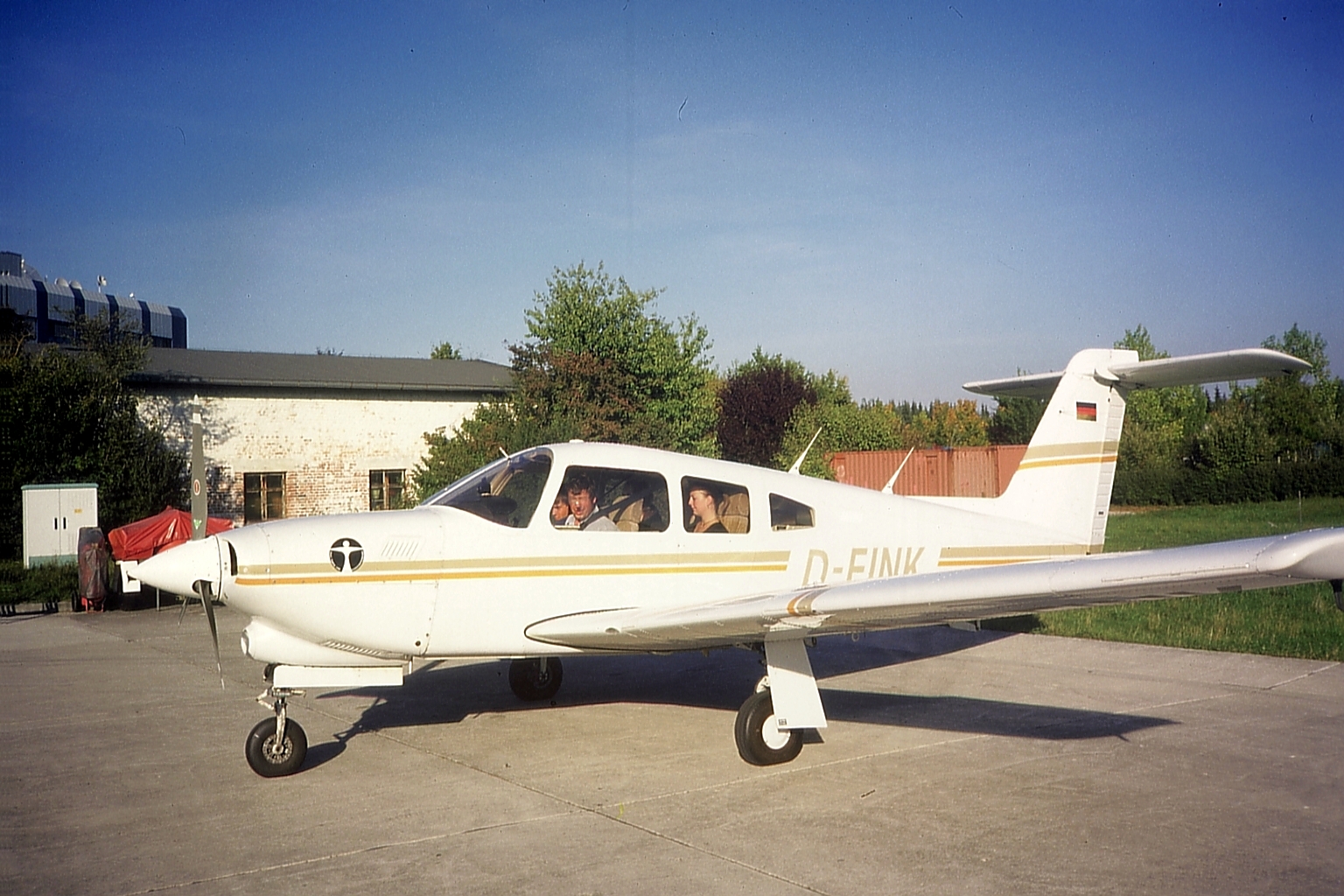 deink_piper_turbo_arrow_iv_pa_28_rt_201t_pict068.jpg
