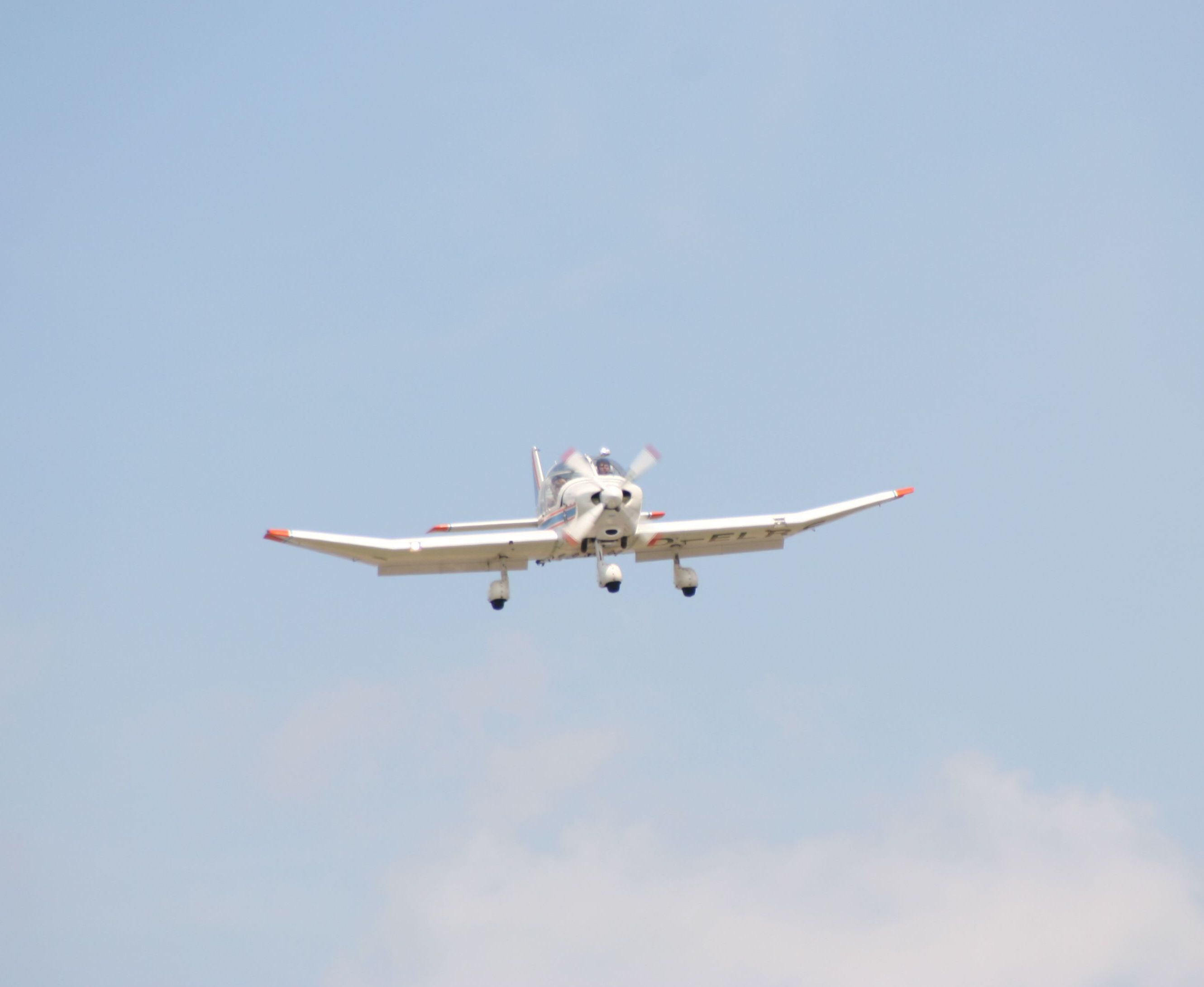 delrs_dr40_robin_im_anflug.jpg