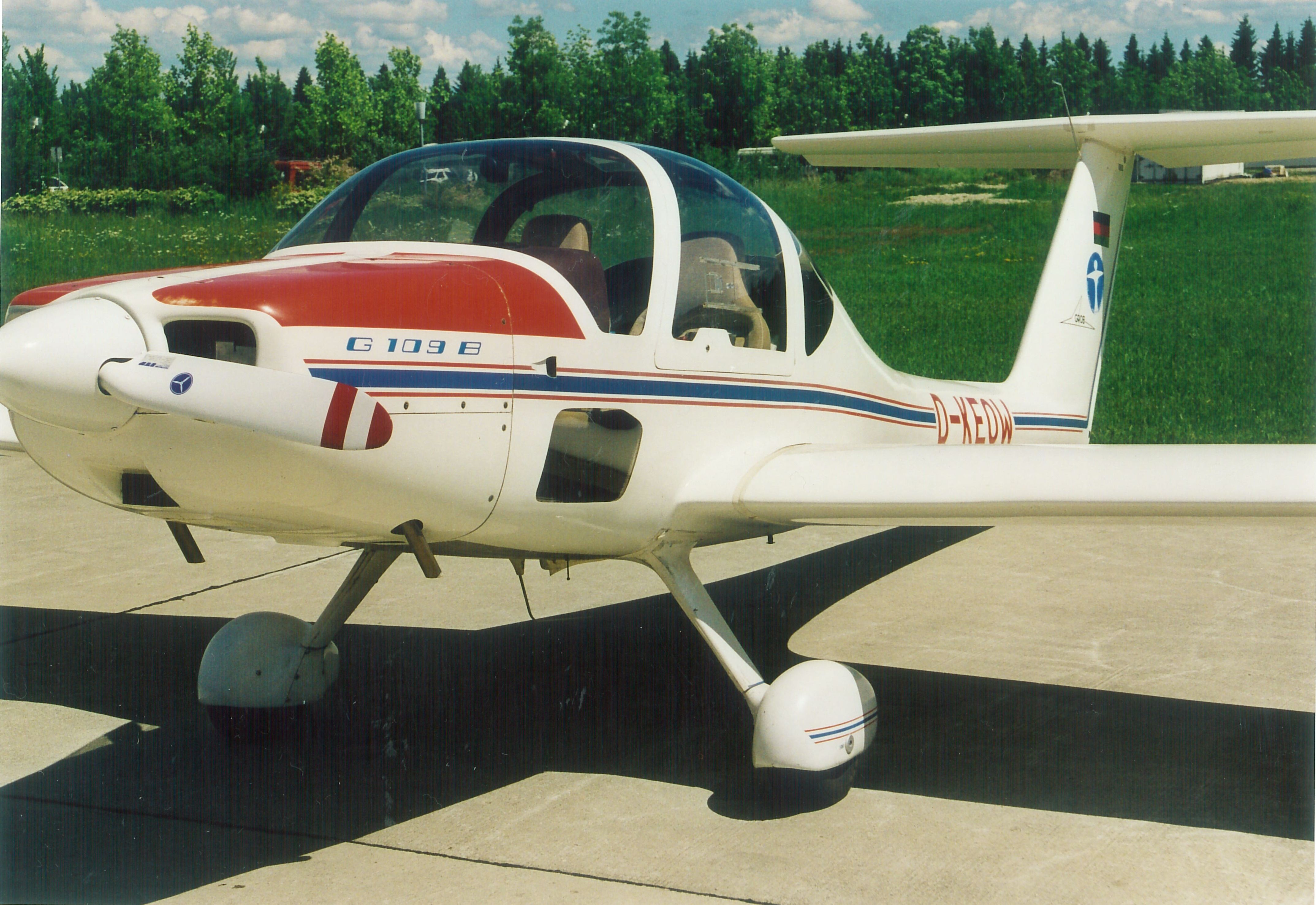 dkeow_g109_g109_b.jpg