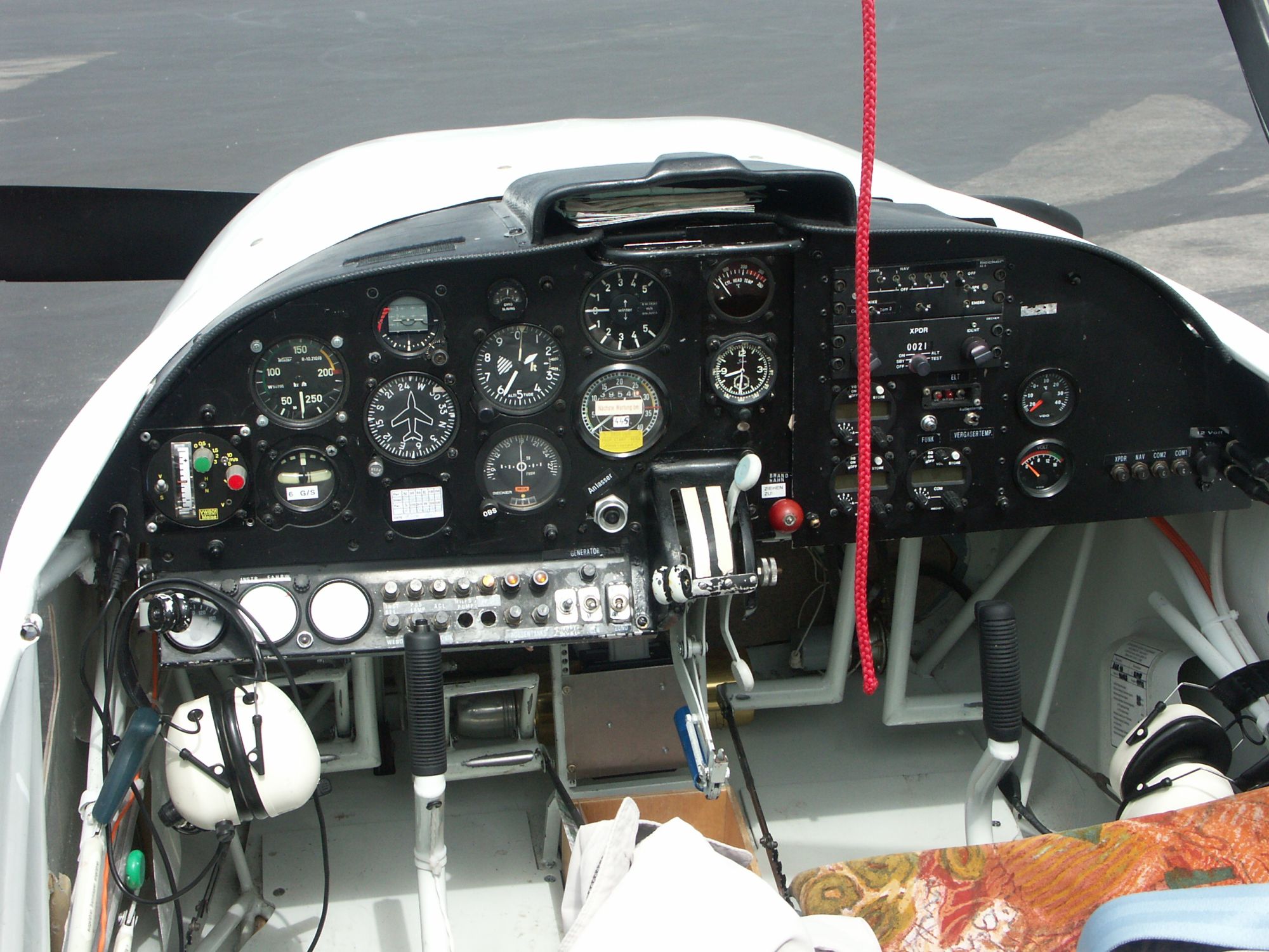 dkmif_ask16_kmif_cockpit_pict0013.jpg