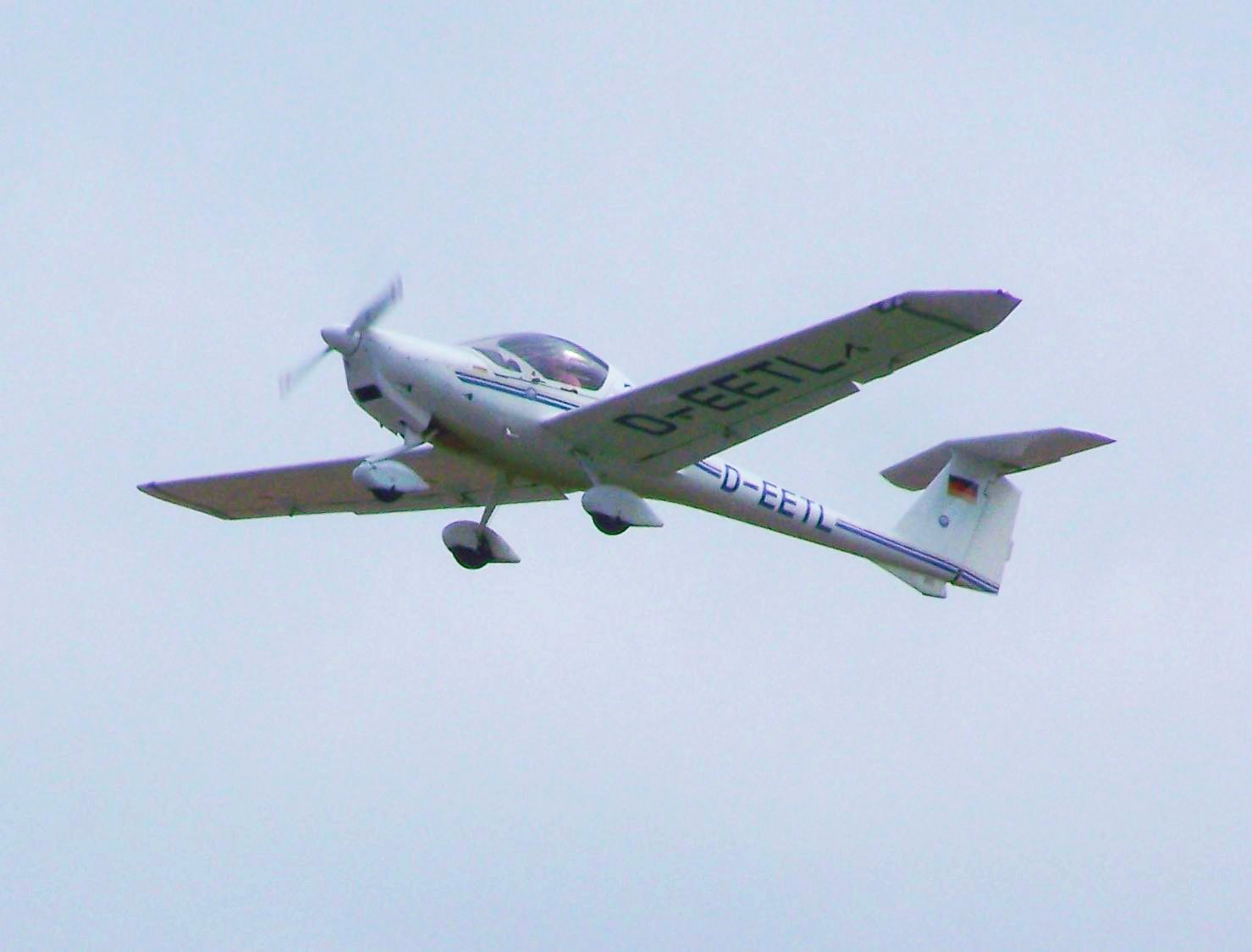 deetl_da20_steigflug_der_katana.jpg