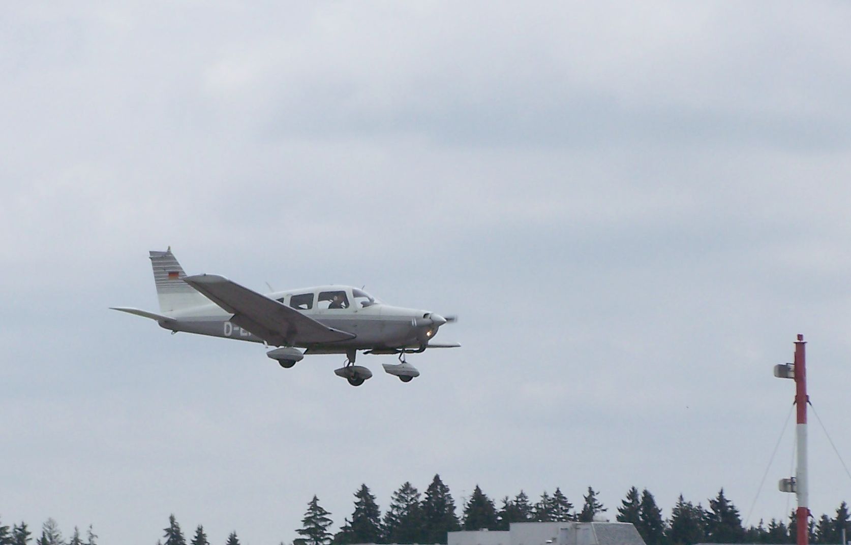 depao_pa28_piper_anflug.jpg